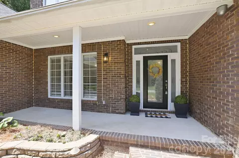 Exterior - 3285 Pleasant Rd, Fort Mill, SC 29708 photo 3 of 7