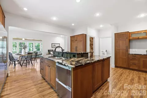 Kitchen - 3285 Pleasant Rd, Fort Mill, SC 29708 photo 3 of 5