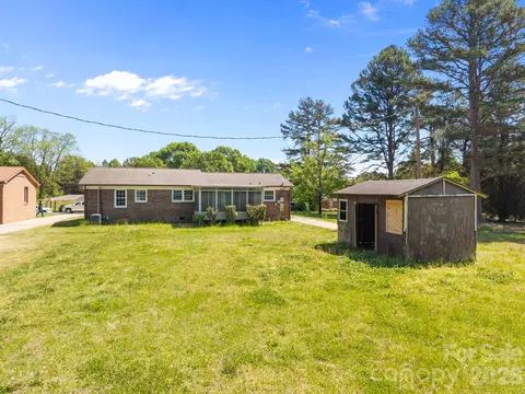 Exterior - 165 Hawkins Loop, Salisbury, NC 28144 photo 9 of 15