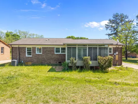 Exterior - 165 Hawkins Loop, Salisbury, NC 28144 photo 7 of 15