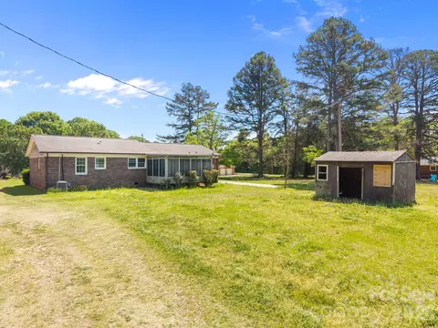 Exterior - 165 Hawkins Loop, Salisbury, NC 28144 photo 10 of 15