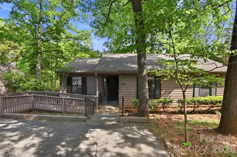 106 Cedar Hollow Dr, Fort Mill, SC 29715