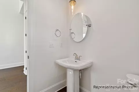 Bath - 20392 Queens St, Cornelius, NC 28031 photo 7 of 8