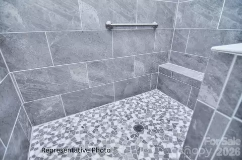Bath - 20392 Queens St, Cornelius, NC 28031 photo 5 of 8