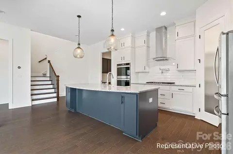 Kitchen - 20392 Queens St, Cornelius, NC 28031 photo 3 of 9