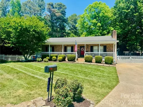 2334 Firmin Ct, Gastonia, NC 28056