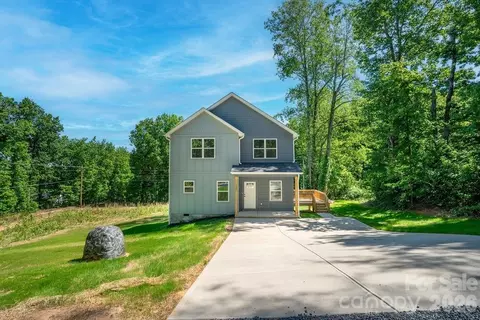 130 Sequoia Dr, Gastonia, NC 28052