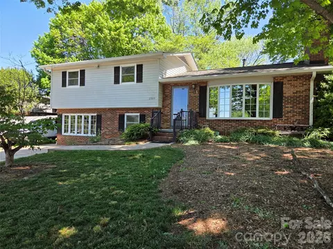 2309 24th Ne Ave NE, Hickory, NC 28601