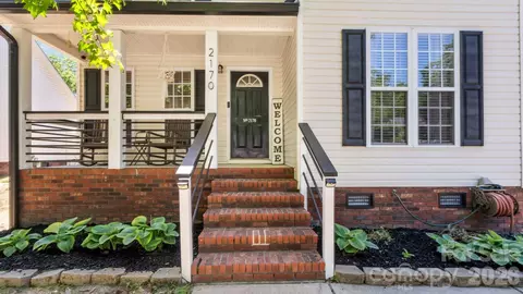 2170 Charles Towne Ct, Kannapolis, NC 28083