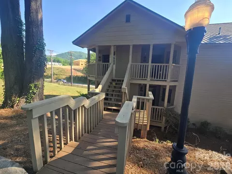 160 Whitney 4 Blvd #4, Lake Lure, NC 28746