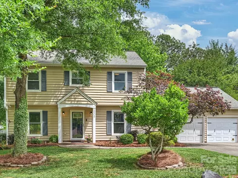 1909 Lawton Bluff Rd, Charlotte, NC 28226