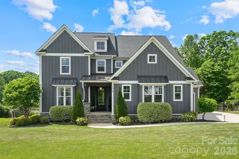 176 Hidden Meadows Dr, Mooresville, NC 28117