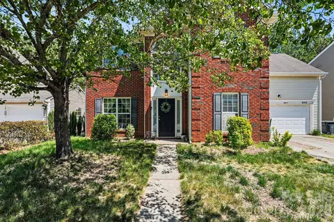 8142 Rolling Meadows Ln, Huntersville, NC 28078