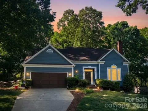 2133 Highland View Ln, Charlotte, NC 28214
