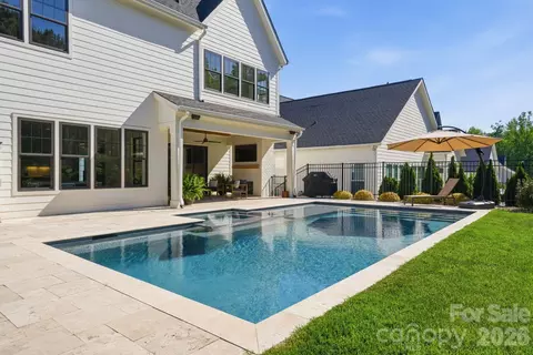 Exterior - 12016 Cambridge Square Dr, Cornelius, NC 28031 photo 8 of 11