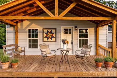 603 Hogan Farm Rd, Seagrove, NC 27341