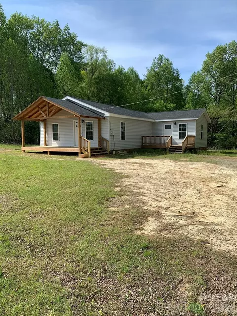 603 Hogan Farm Rd, Seagrove, NC 27341