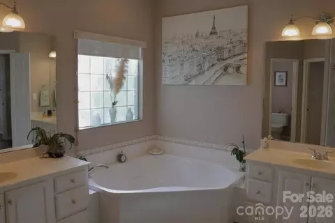 Bath - 2325 Perry Rd, Denver, NC 28037 photo 2 of 4