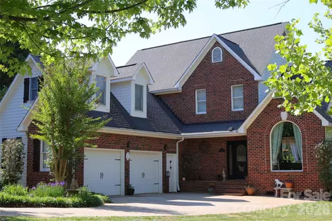 2325 Perry Rd, Denver, NC 28037