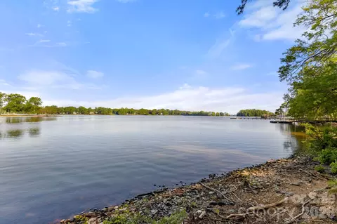 230 Leisure Ln, Salisbury, NC 28146