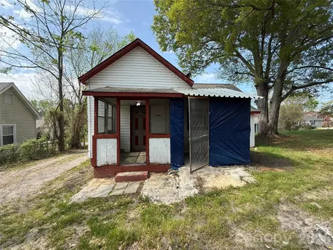 Exterior - 965 13th St, Lancaster, SC 29720 photo 1 of 7