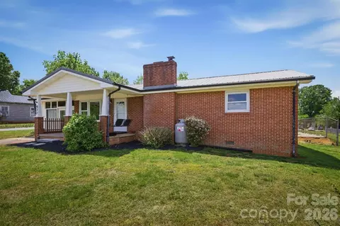 930 Enola Rd, Morganton, NC 28655
