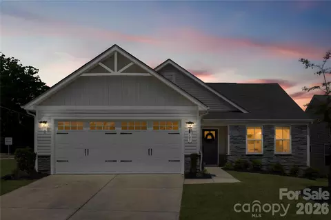 4105 Jones Creek Ln, Charlotte, NC 28215