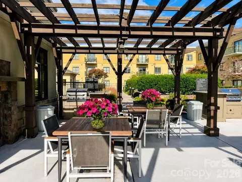720 Governor Morrison 209 St #209, Charlotte, NC 28211