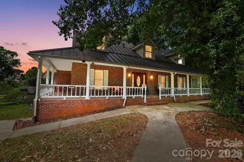 846 Windy Oaks Way, Lancaster, SC 29720