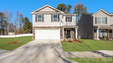 23 Katherine Emilie Dr, Hendersonville, NC 28792