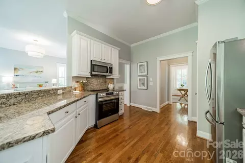 Kitchen - 6121 Caseys Side Way, Fort Mill, SC 29708 photo 5 of 7