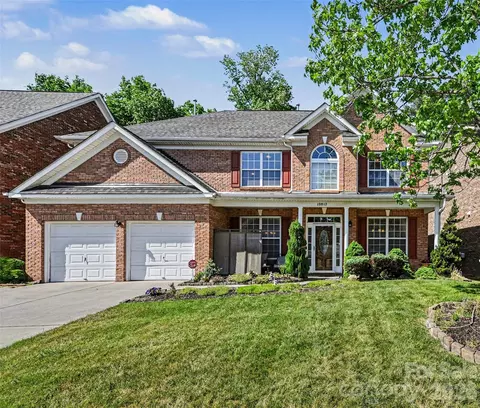 Exterior - 10812 Clark St, Davidson, NC 28036 photo 2 of 3