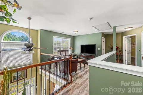 Entry Way - 10812 Clark St, Davidson, NC 28036 photo 2 of 4