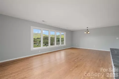 Living - 441 Mulberry St, Clyde, NC 28721 photo 3 of 7