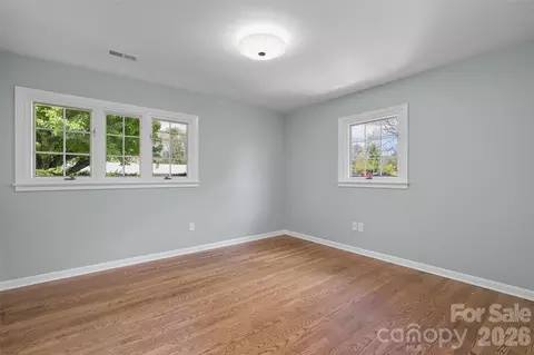 Bedroom - 441 Mulberry St, Clyde, NC 28721 photo 5 of 6
