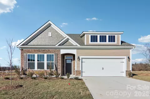 201 Piney Woods Rd, Fletcher, NC 28732