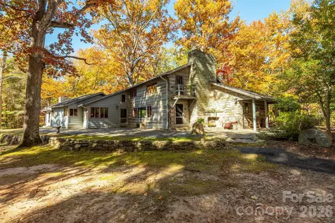 102 Weaver Mill Rd, Columbus, NC 28722