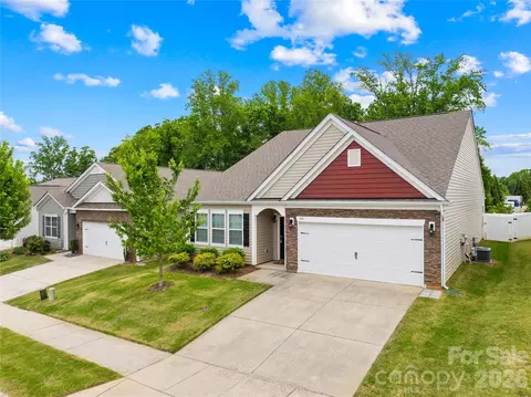 106 Southhampton St, Mooresville, NC 28115