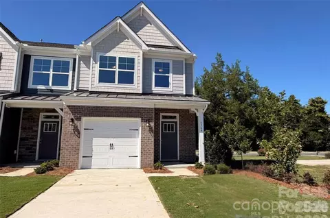 4364 Black Ct, Harrisburg, NC 28075