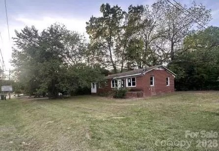 Exterior - 111 East Ave, Monroe, NC 28110 photo 1 of 2