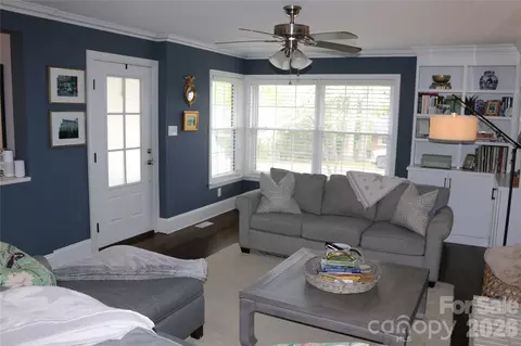 Living - 200 Ruby Ln, Gastonia, NC 28054 photo 2 of 3
