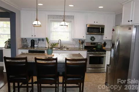 Kitchen - 200 Ruby Ln, Gastonia, NC 28054 photo 4 of 7