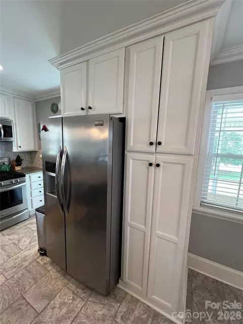 Kitchen - 200 Ruby Ln, Gastonia, NC 28054 photo 6 of 7
