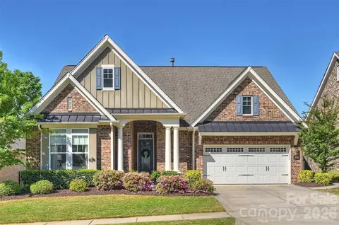 2028 Massy Clark Dr, Matthews, NC 28105