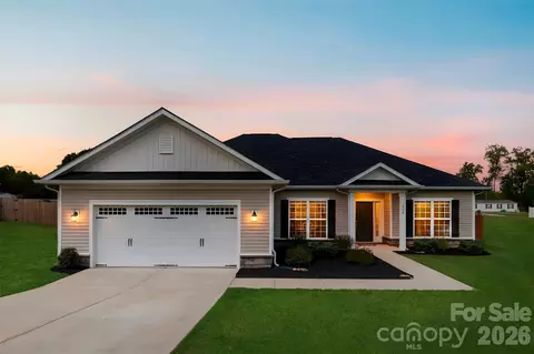 217 Mountain Island Dr, Statesville, NC 28677