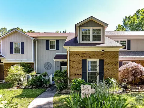 11103 Sevilla Ct, Charlotte, NC 28226