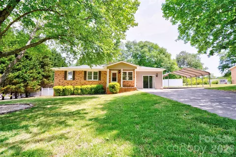 201 Skycrest Ave, Shelby, NC 28152