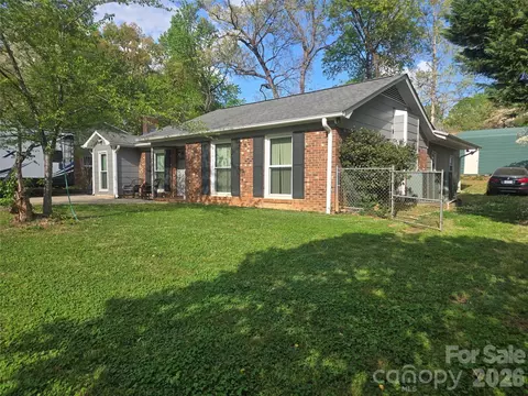 10011 Arbordale Ave, Charlotte, NC 28215