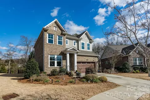 1124 Greenbridge Dr, Matthews, NC 28105