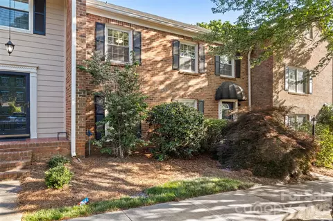 6748 Constitution Ln, Charlotte, NC 28210